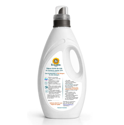 Săpun lichid de rufe care nu lasă reziduuri în haine și este sigur pentru piele sensibilă și fosă